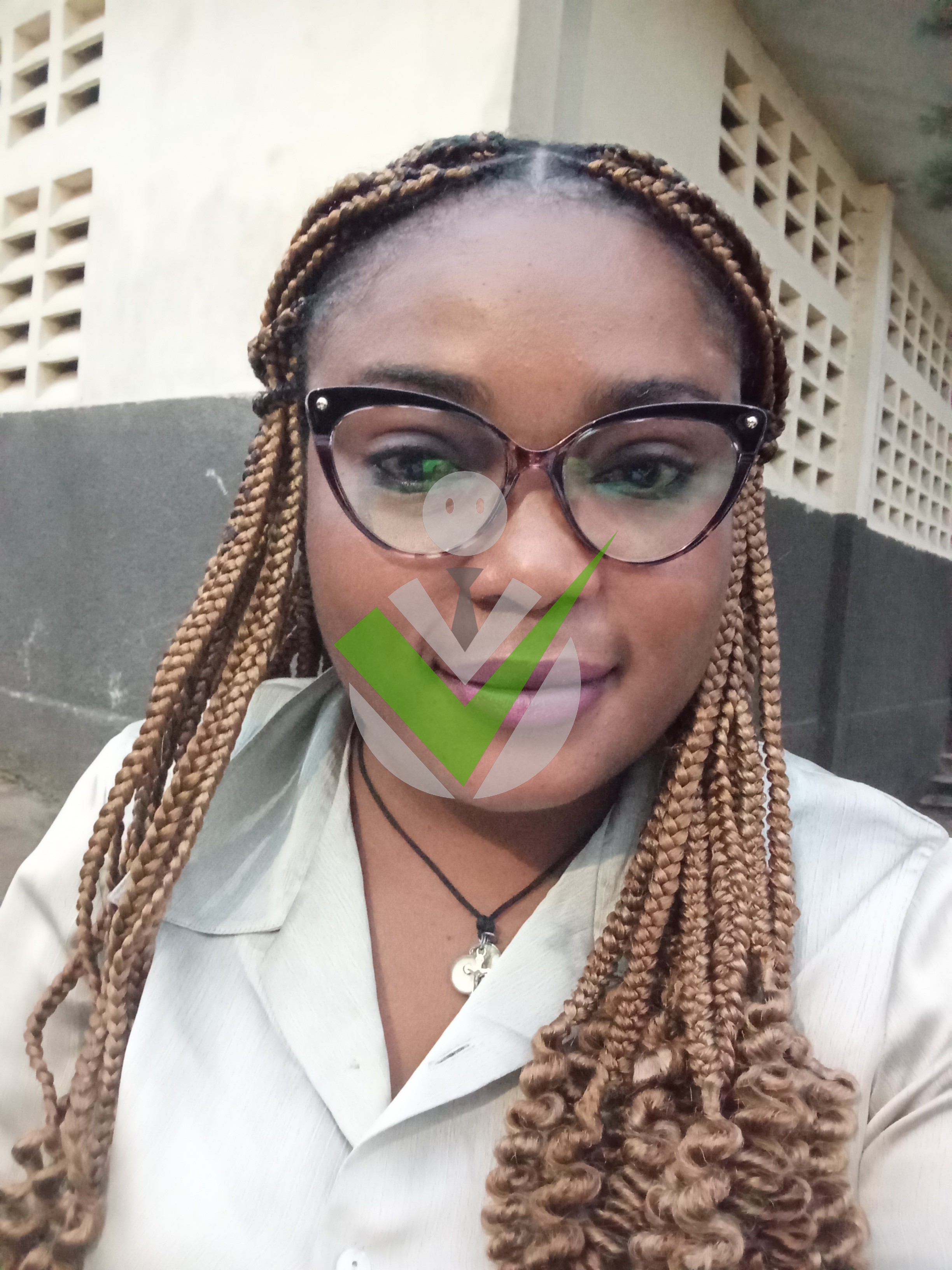 Dr Huguette Oloa