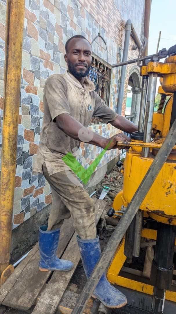 Tambe Tiku
