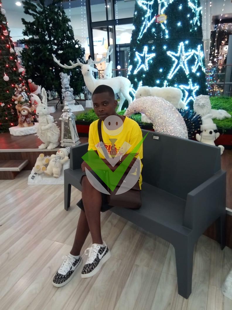 Yannick Ngah ekani