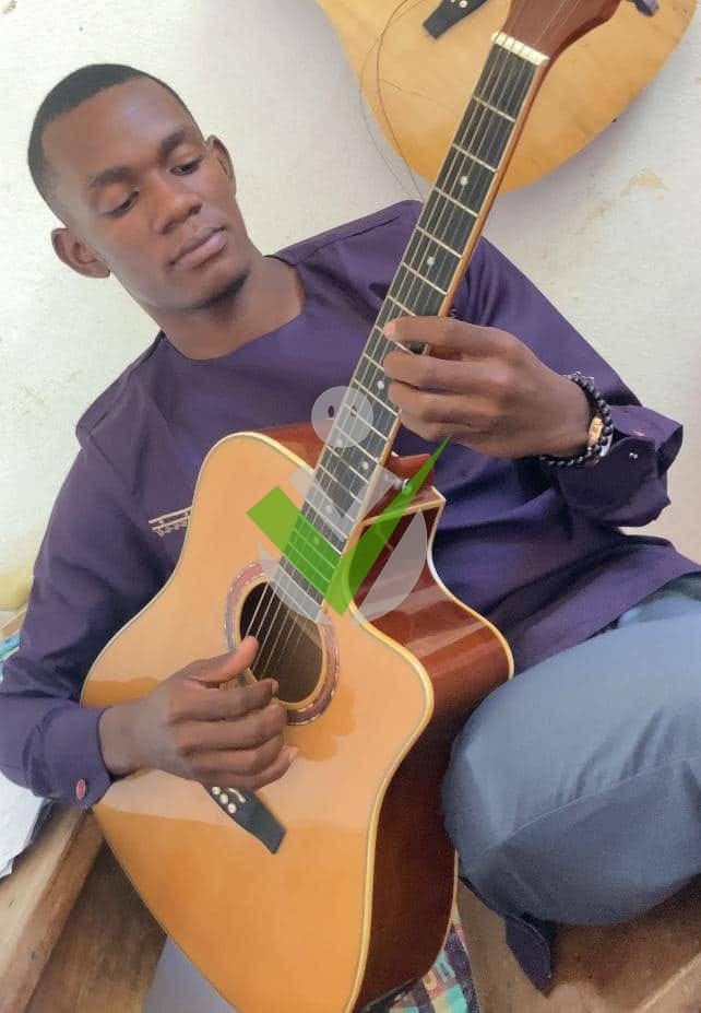 Phin Canción Essiene