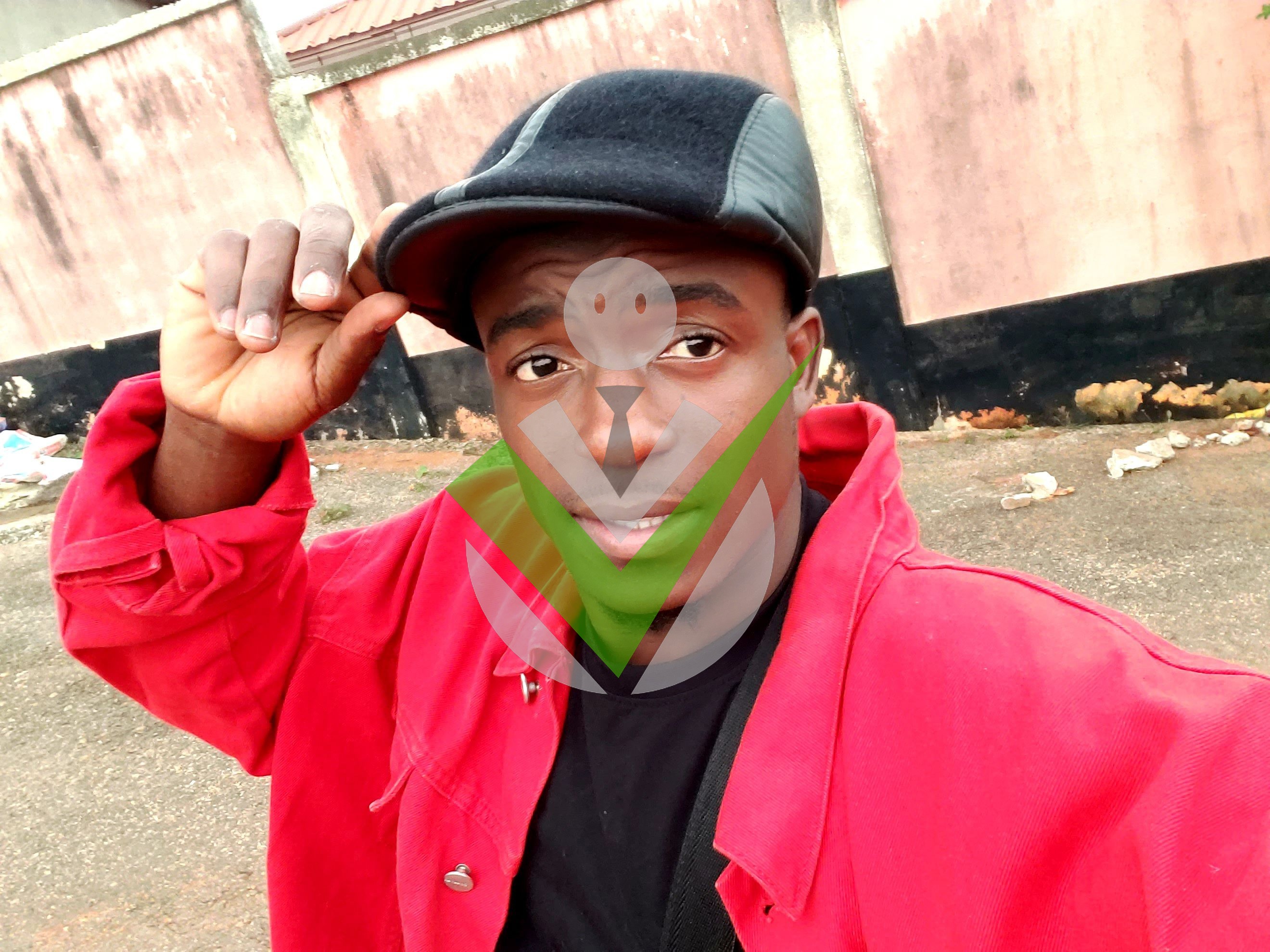 Ngono mani Francis