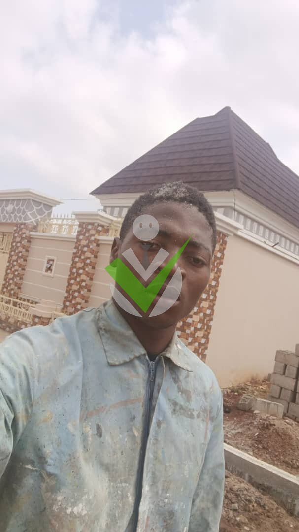 Clother Biwole