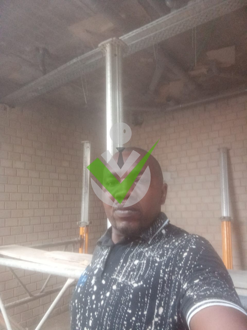 Elvis Mouafo Elvis bertin