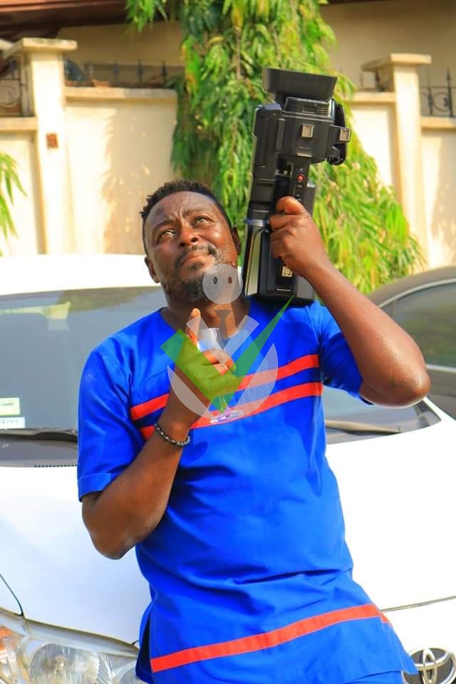 JHESBY Azanguim